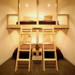  Hostal Nest